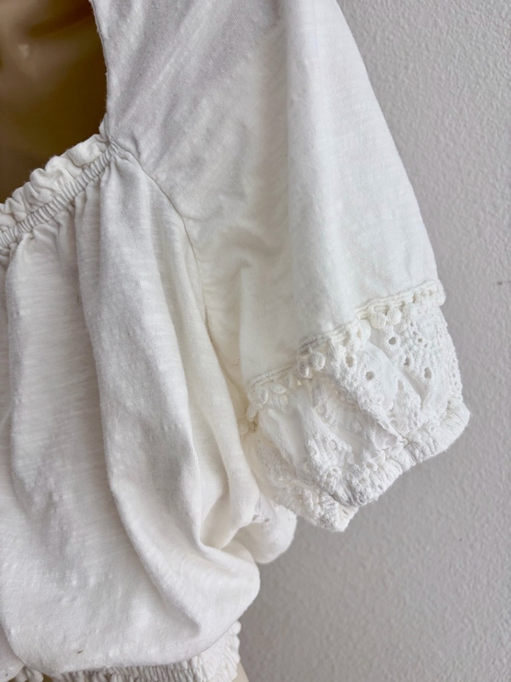 Anthropologie Porridge "Freya" White Eyelet Smocked Off-Shoulder Top - S - Picture 8 of 15